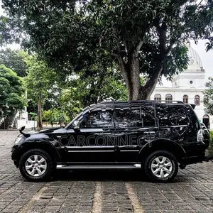 Mitsubishi Montero GLX 2014