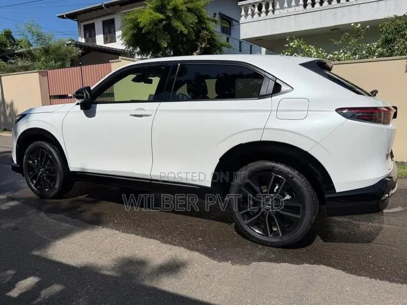 Honda Vezel RS PREMIUM 10SP 4WAY 2026