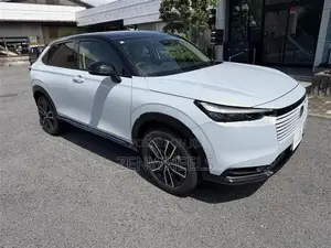 Honda Vezel Z PLAY MOON ROOF 2026