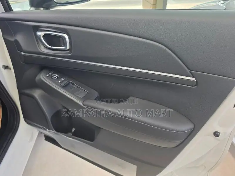 Honda Vezel Z PREMIUM 10 SPEAKER 2026