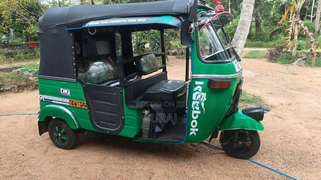 Bajaj RE 175 2008