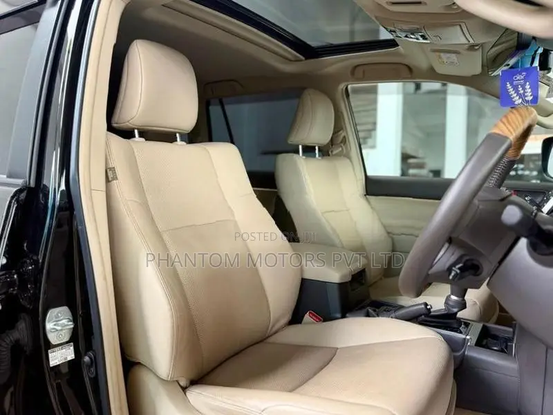 Toyota Land Cruiser Prado 150 Tx 2023