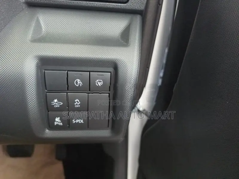 Toyota Raize Z HYBRID BLIND SPOT 2026