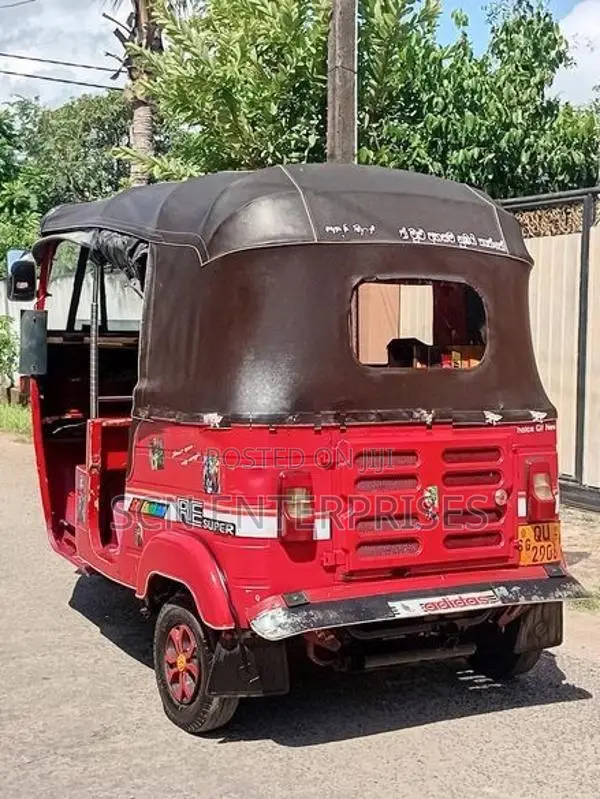 Bajaj RE 2009