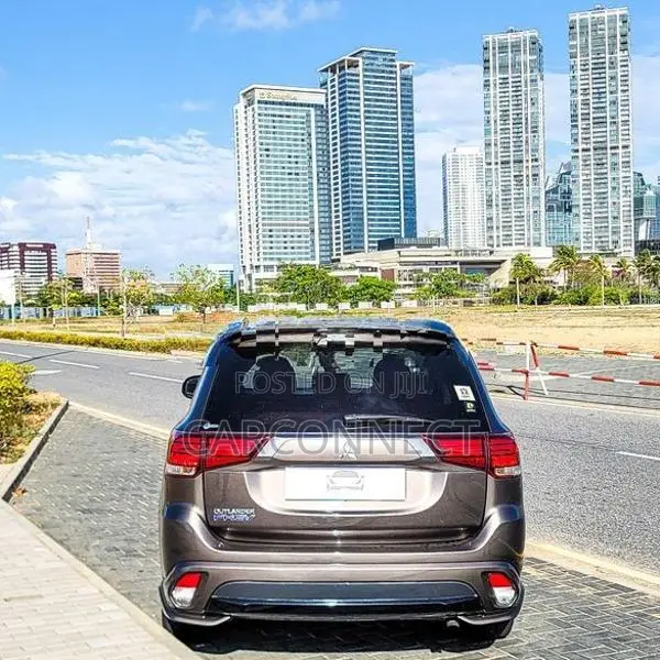 Mitsubishi Outlander PHEV Premium 2015