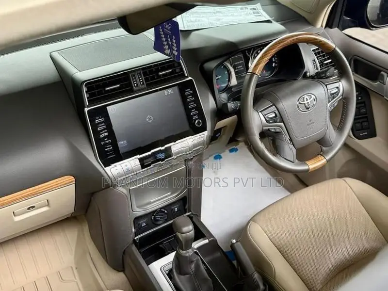 Toyota Land Cruiser Prado 150 Tx 2023