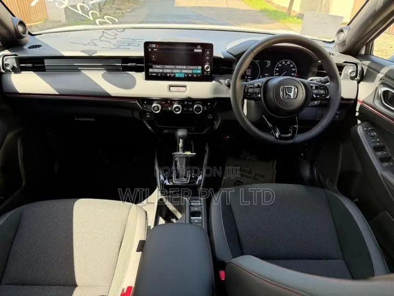 Honda Vezel RS PREMIUM 10SP 4WAY 2026