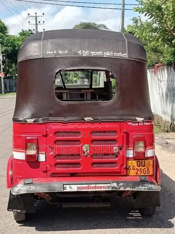 Bajaj RE 2009