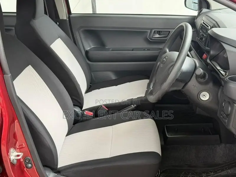Daihatsu Mira L Grade 2025
