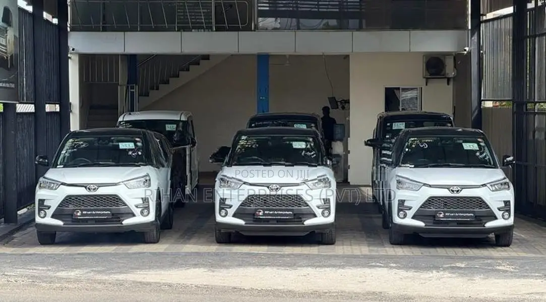 Toyota Raize Z 1000cc Turbo 4WD 2025