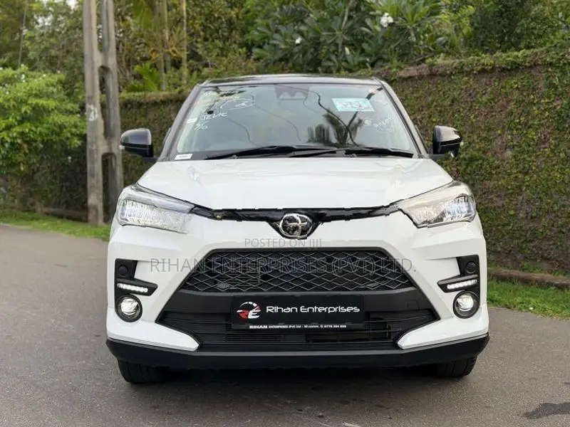 Toyota Raize Z 1000cc Turbo 4WD 2025