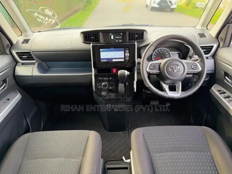 Toyota Roomy Custom G Body Kit 2024
