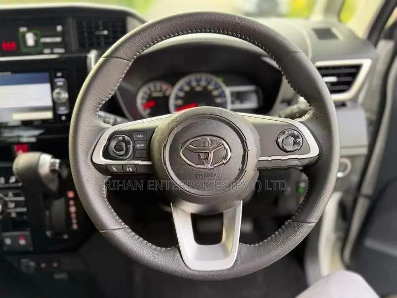 Toyota Roomy Custom G Body Kit 2024