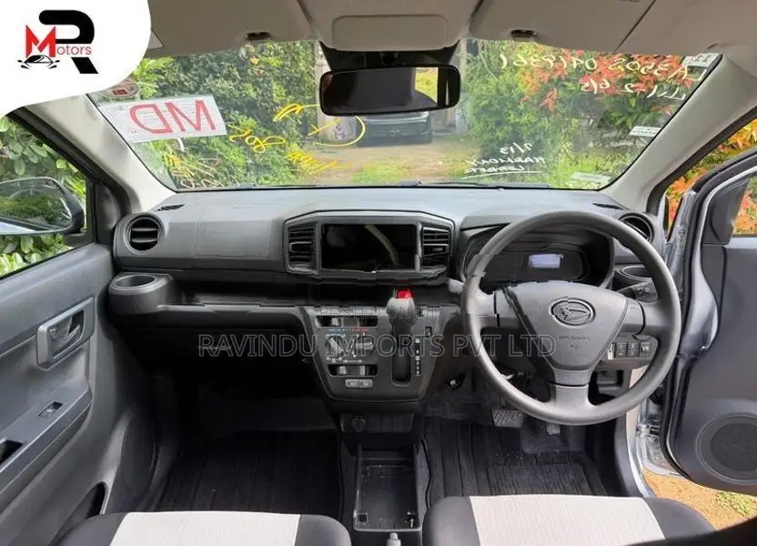 Daihatsu Mira L 2024