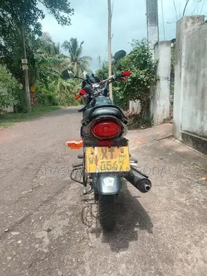 Bajaj Platina 100 2011