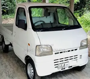 Suzuki Carry DA 52T 2001