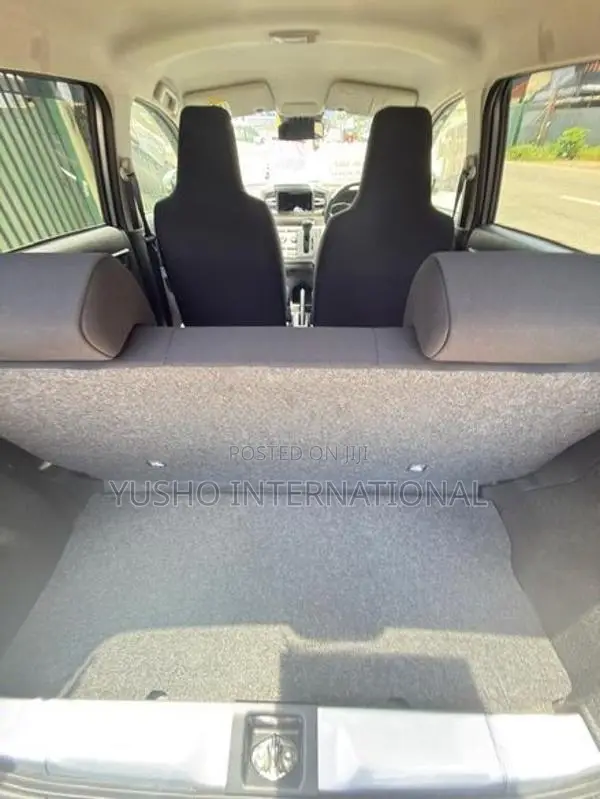 Daihatsu Mira 2025