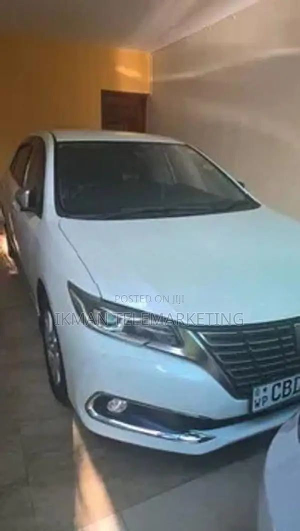 Toyota Premio 2018