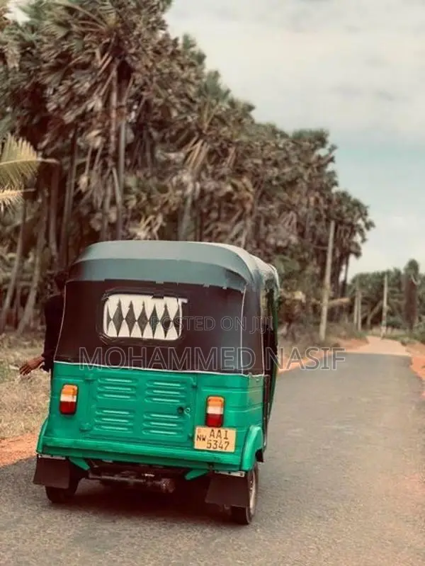Bajaj RE 2014