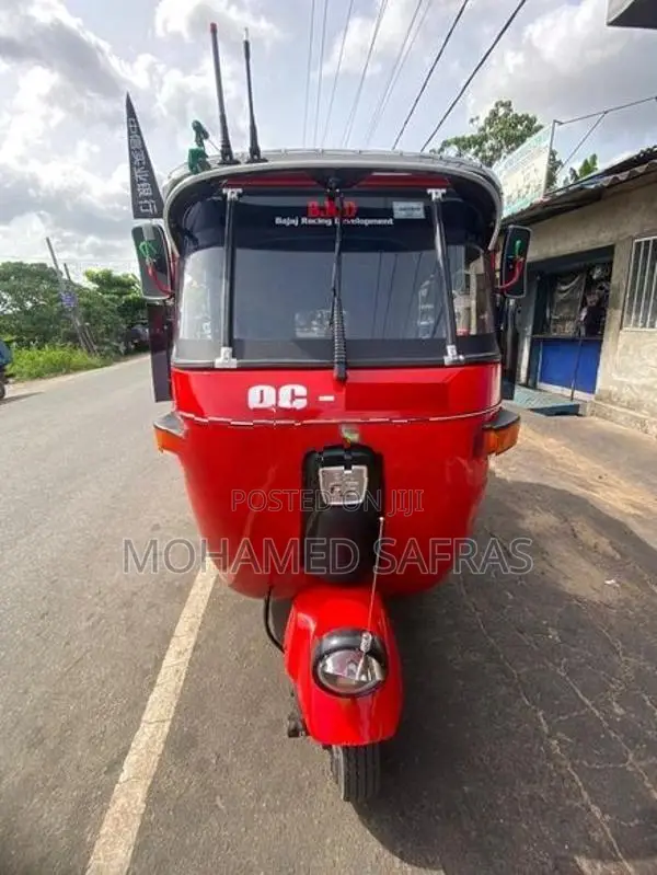 Bajaj RE 2006