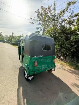 Bajaj RE 2003