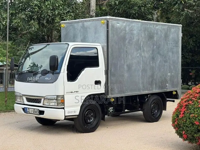 Isuzu Elf NHR Full Body 2004