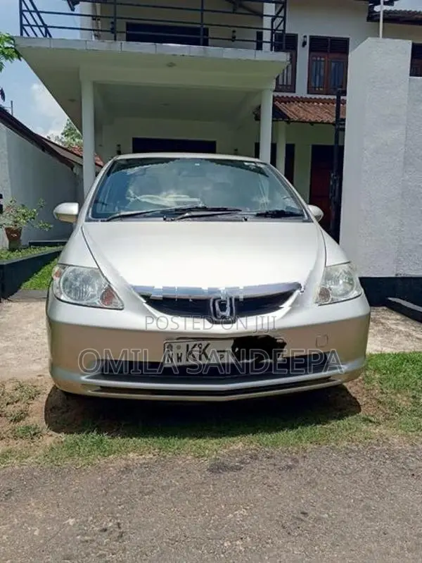 Honda Fit Aria 2005