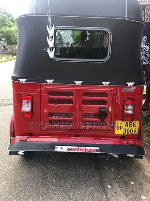 Bajaj RE 2016