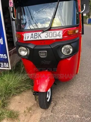 Bajaj RE 2016