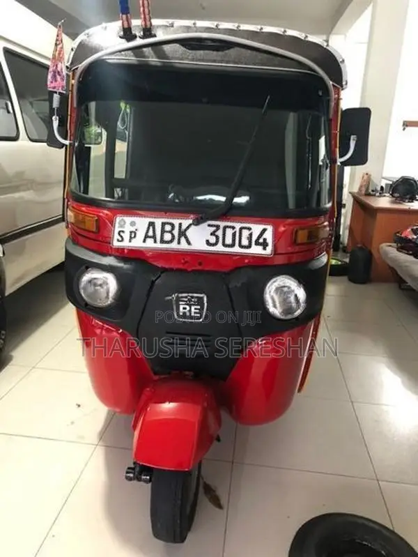 Bajaj RE 2016