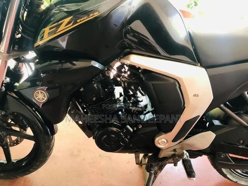 Yamaha FZs V2 2015