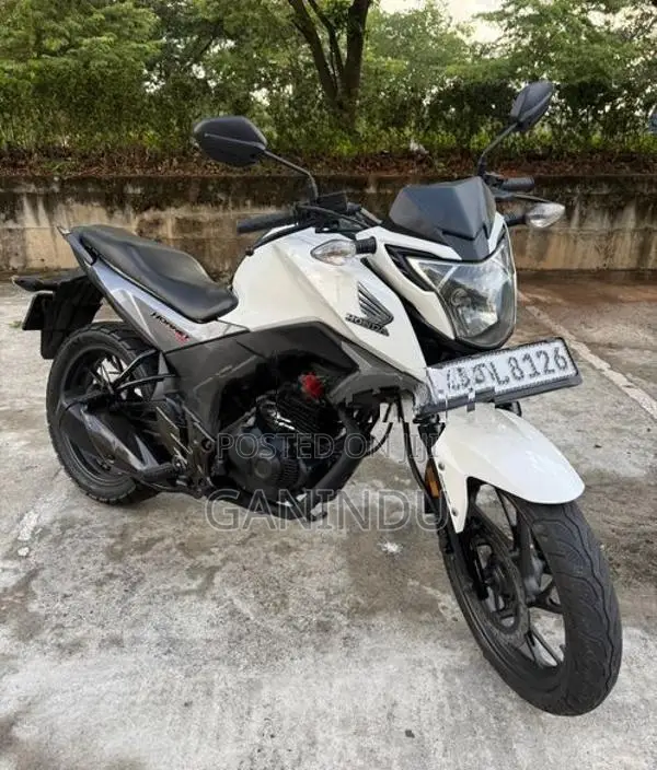 Honda CB Hornet 160R 2018