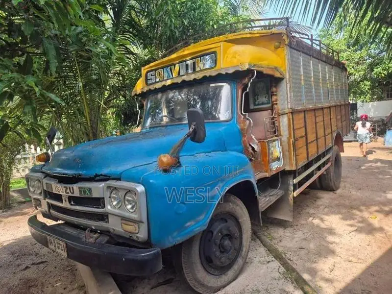 Isuzu TX 1984