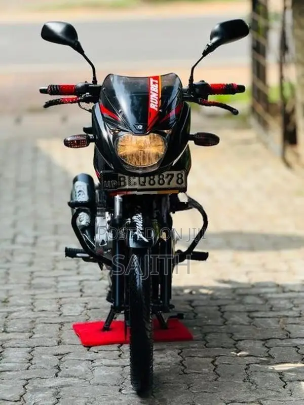 Bajaj Pulsar 150 2015