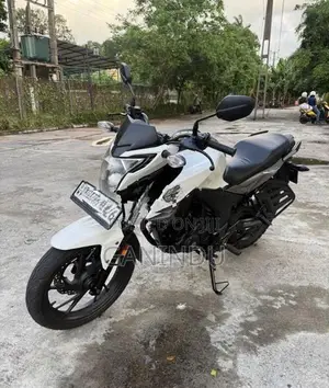 Honda CB Hornet 160R 2018