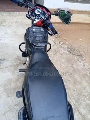 Bajaj Platina 100 2017