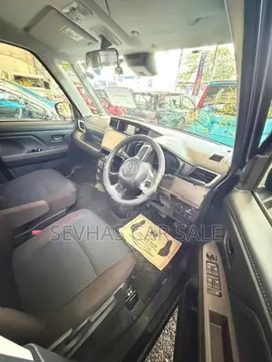 Toyota Roomy G 2023