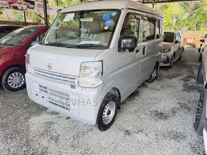 Nissan Clipper 2023