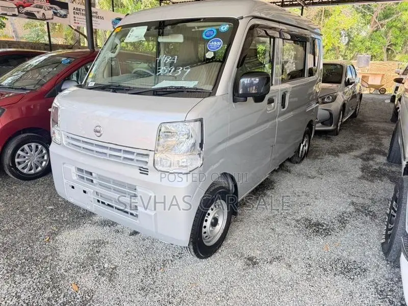 Nissan Clipper 2023