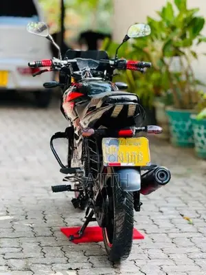 Bajaj Pulsar 150 2015