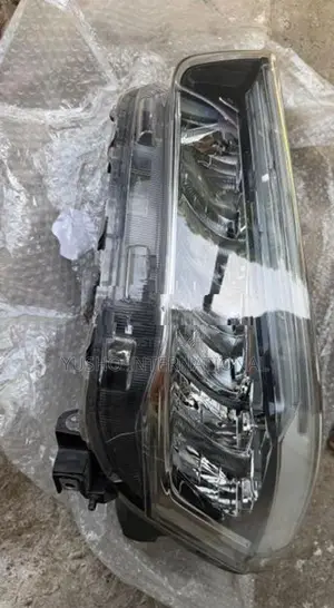 Toyota Raize Head Light