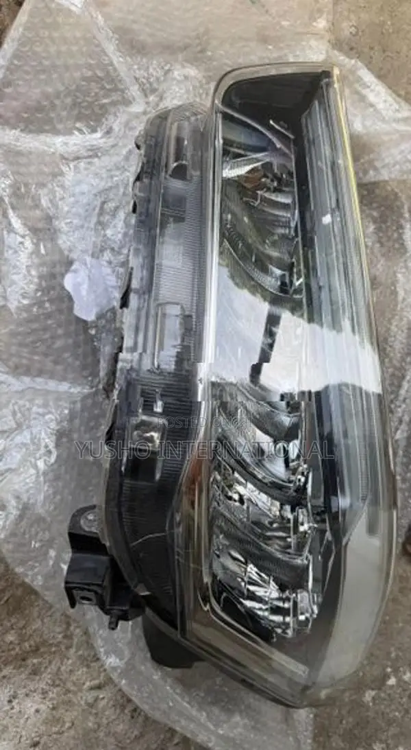 Toyota Raize Head Light