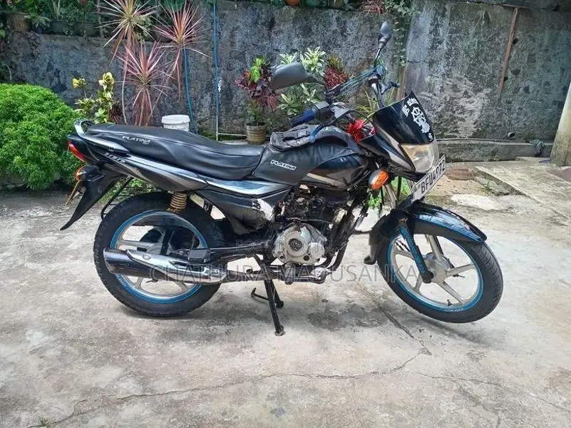Bajaj Platina 100 2017
