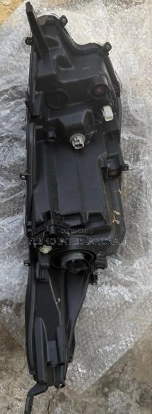 Toyota Yaris Head Light