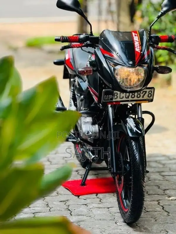 Bajaj Pulsar 150 2015