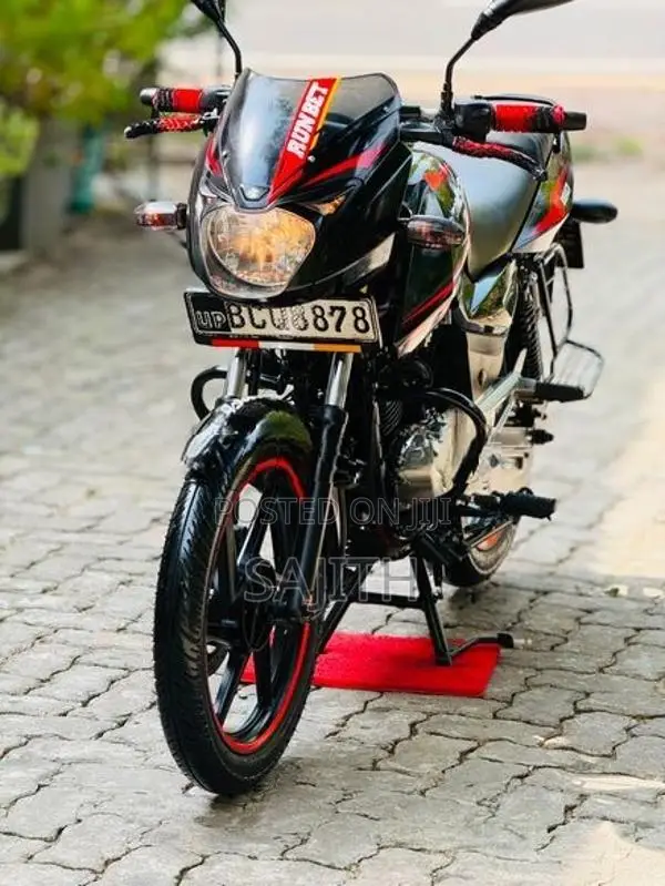 Bajaj Pulsar 150 2015