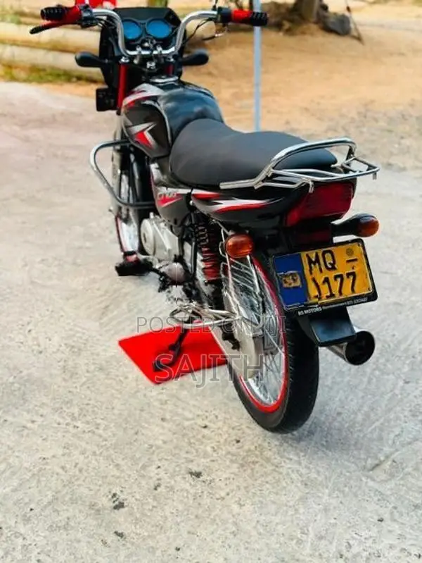 Bajaj CT100 2006