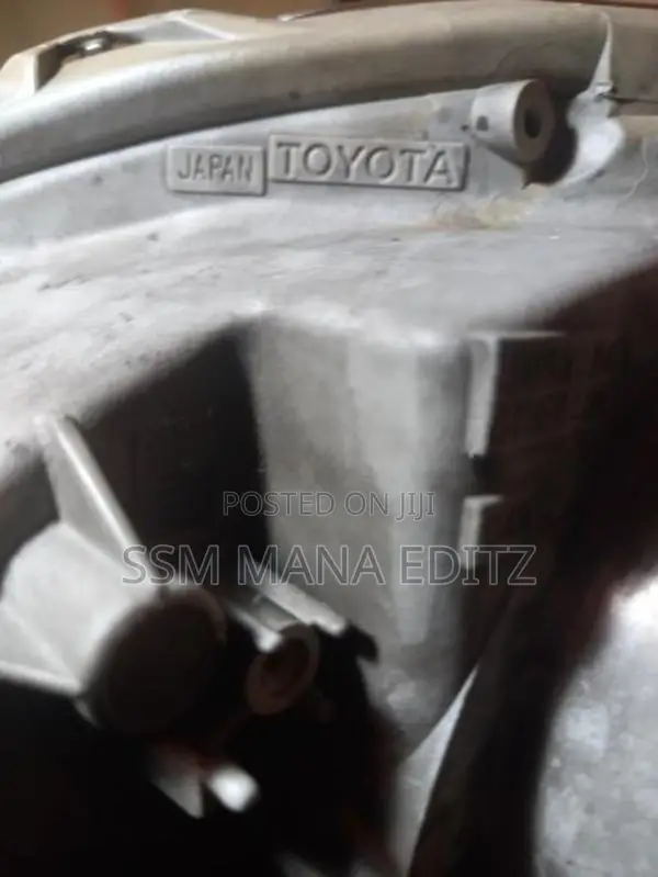 Toyota Yaris Sedan 2008 Headlight (Right Side)