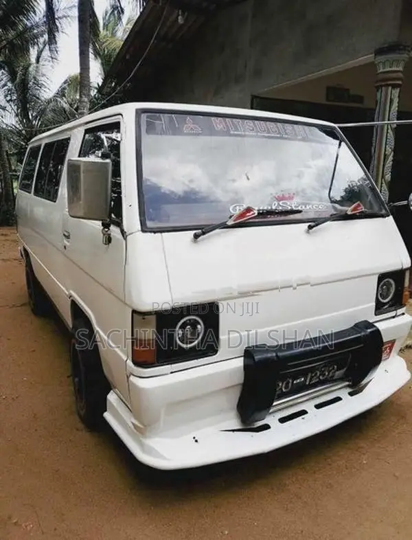 Mitsubishi L300 1984
