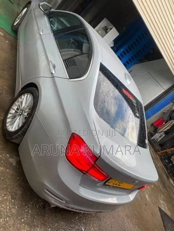BMW 318i 2016